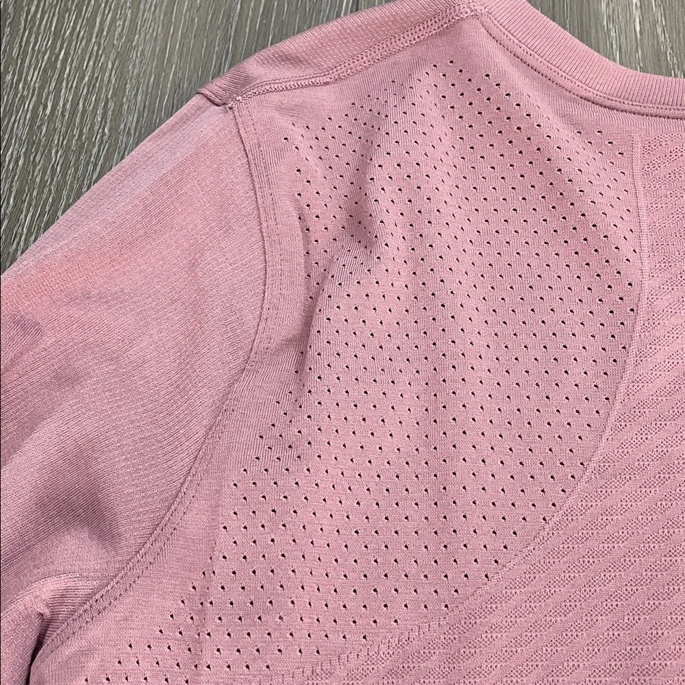 Lululemon Breeze By Long Sleeve Fusion Size 10